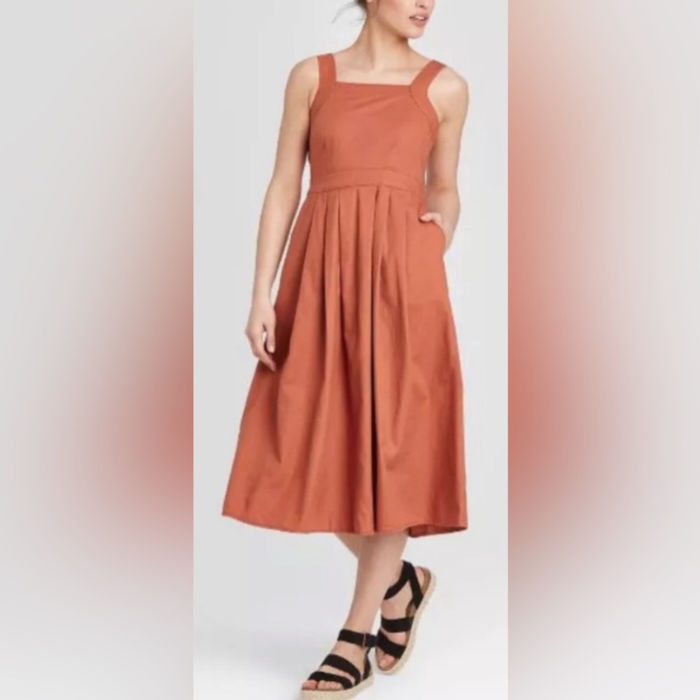 Universal Thread Women's Pleated Sleeveless Dress in Rust, sz 4